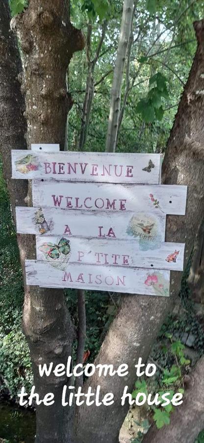 La P'Tite Maison Шарлеруа Экстерьер фото